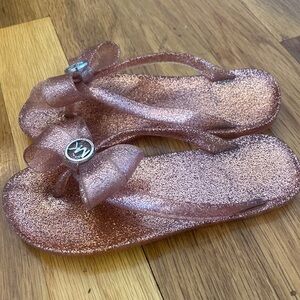 Michael Kors Girl’s Pink Sparkly Flip Flops Size 11